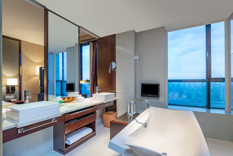 Bathroom 4, Crowne Plaza SHANGHAI JINXIU by IHG, Shanghai