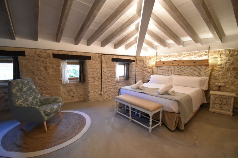 Bedroom 3, Calvario Plaza Hotel, Baleares