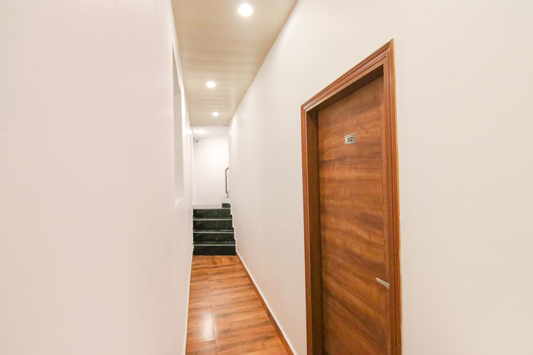 Public Area 2, Fabhotel Ambassador, Panchkula