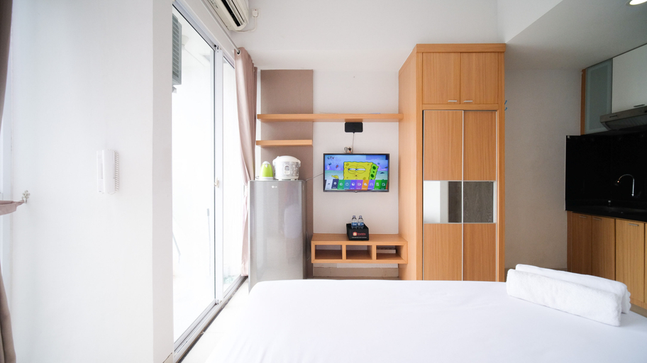 Others 4, Simple and Tidy Studio at Taman Melati Surabaya Apartment By Travelio, Surabaya