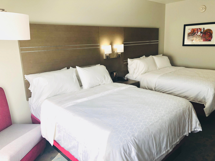 Bedroom 3, Holiday Inn Express & Suites MEMPHIS ARPT ELVIS PRESLEY BLV, Shelby