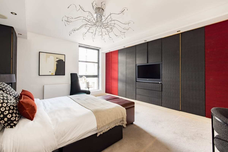 Bedroom 3, The River Thames View - Stunning 2bdr Flat With Study Room + Balcony, London
