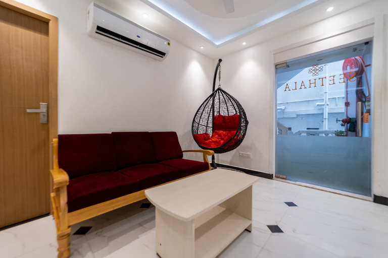 Bedroom 2, Seethala Bed & Breakfast, Puducherry
