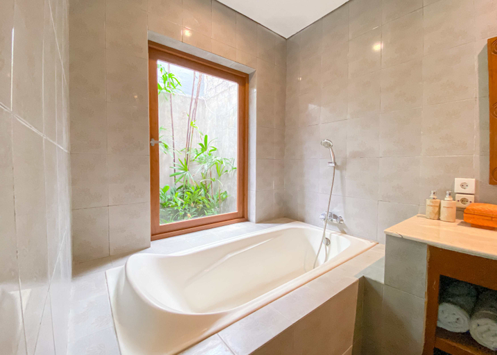 Bathroom 3, Villa Savannah, Badung