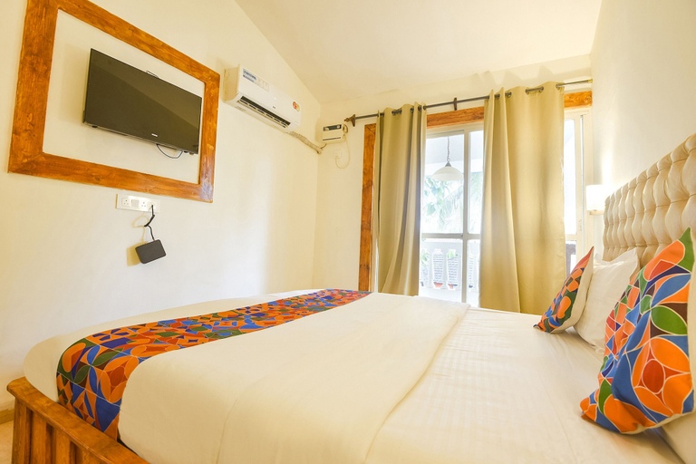 Bedroom 2, Fabhotel Grand Royal Palms, South Goa