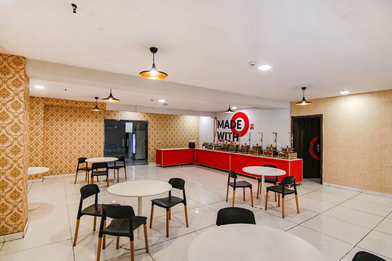 Food & Drinks 5, Fabhotel Moro Rohini Sector 11, Delhi