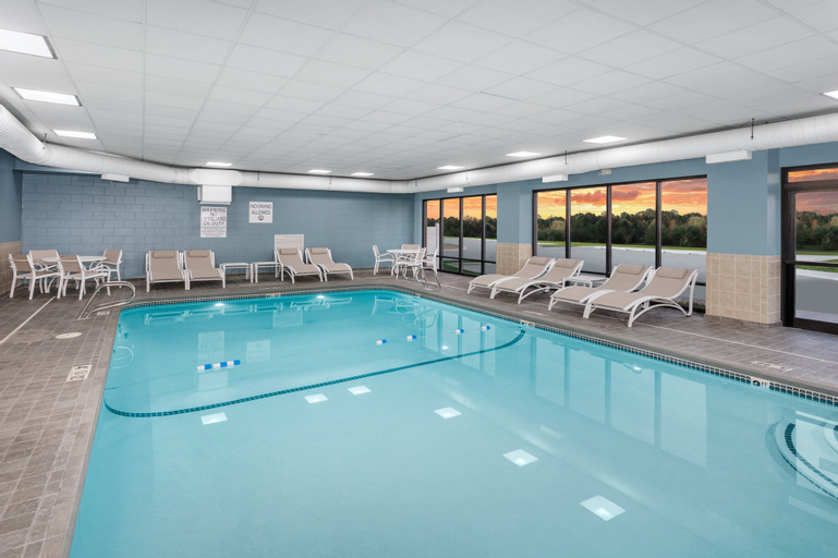 Holiday Inn Express & Suites SOUTH PORTLAND, Cumberland