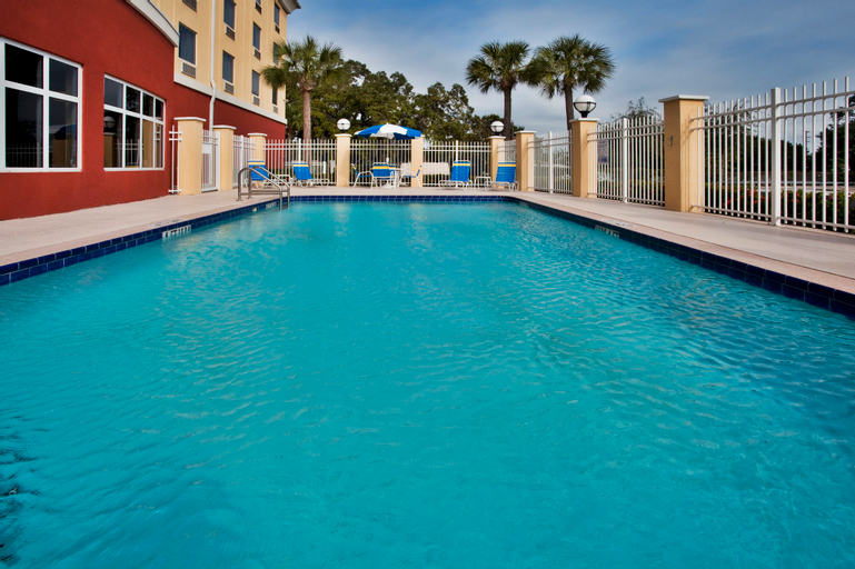Holiday Inn Express & Suites ST. PETERSBURG NORTH (I-275), Pinellas