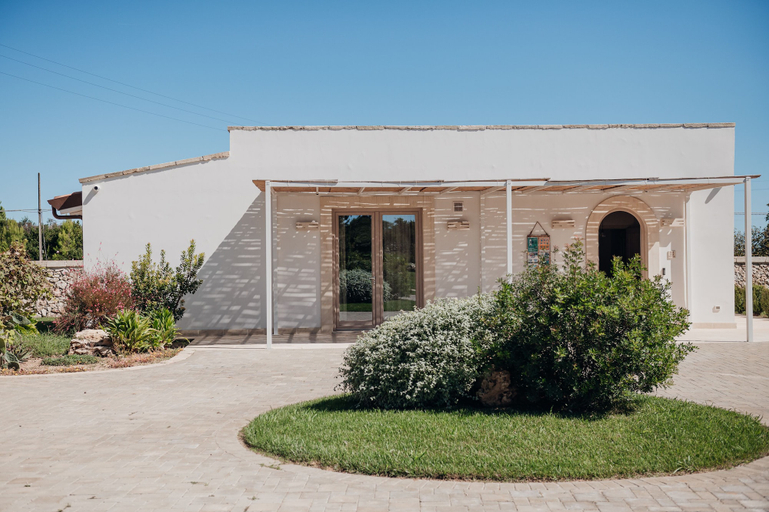 Exterior & Views 2, Masseria Longa Boutique Hotel, Lecce