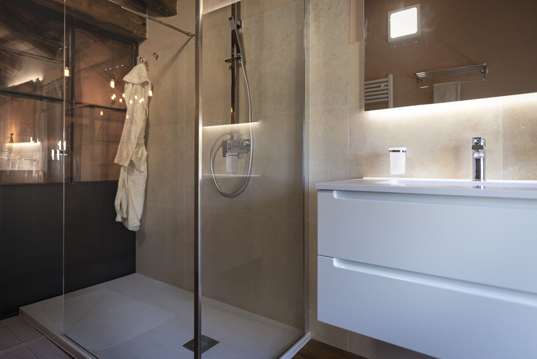 Bathroom 3, Villa VItturi, Treviso