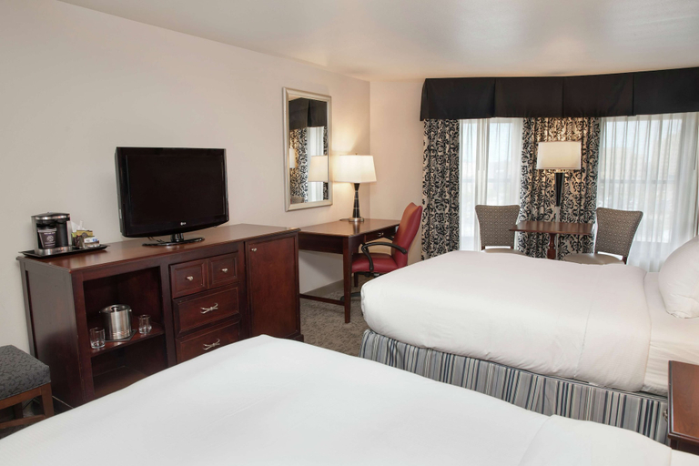 Bedroom 3, President Abraham Lincoln Springfield a DoubleTree by Hilton, Sangamon