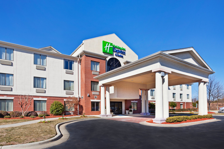 Exterior & Views 4, Holiday Inn Express & Suites REIDSVILLE, Rockingham