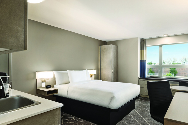 Bedroom 3, Microtel Inn & Suites By Wyndham Boisbriand, Thérèse-De Blainville