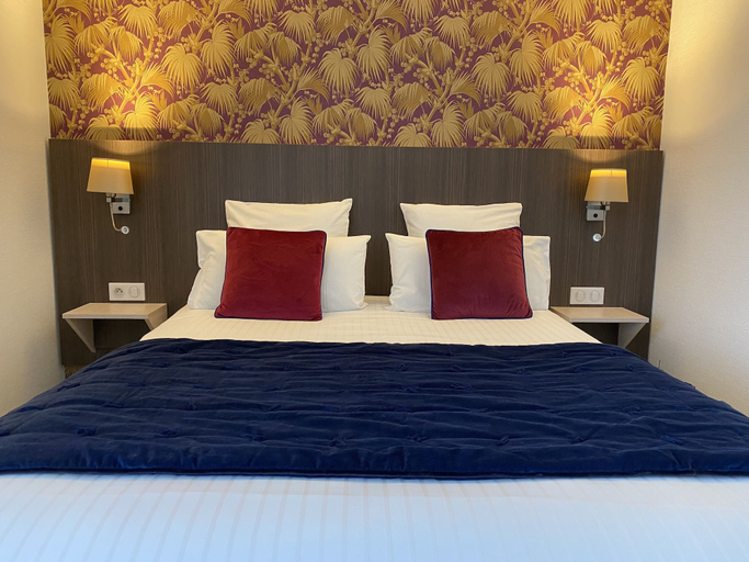Bedroom 3, Citotel De France Et D'europe, Finistère