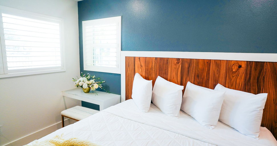 Bedroom 4, Ivory Sands Beach Suites, Pinellas