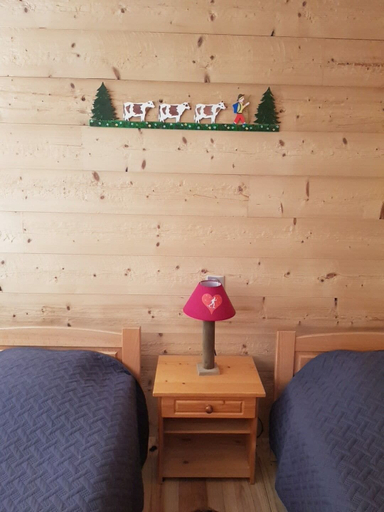 Bedroom 2, Chambres d'hôtes Cascades du Hérisson, Jura