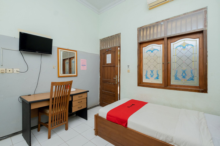 Bedroom 4, RedDoorz Syariah @ Jalan Sunan Giri Tuban, Tuban