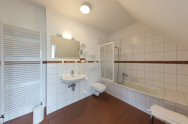 Bathroom 5, Alte Fischereischule, Rendsburg-Eckernförde