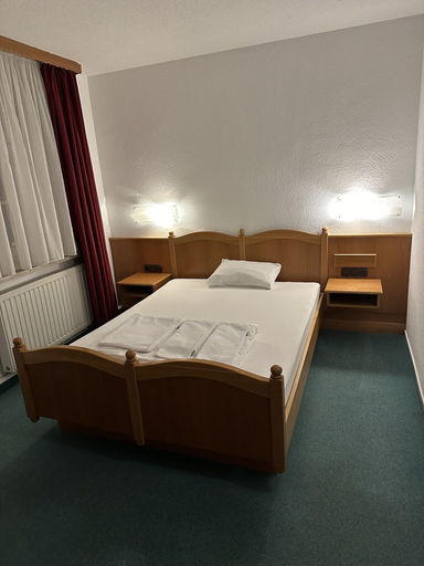 Bedroom 3, Hotel Sachsenhof Riesa, Meißen