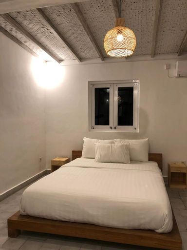 Bedroom 3, Spacious Studio Room close to cafe and beach, Badung