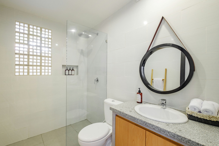 Bathroom 2, Villa Concasa in Canggu - 2 min to Atlas/finns, Badung