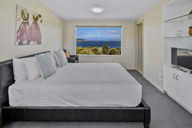 Bedroom 3, Manfield Seaside Bruny Island, Kingborough