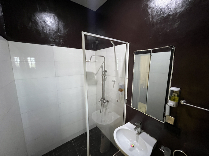 Bathroom 3, HQ APART HOTEL, Eti-Osa