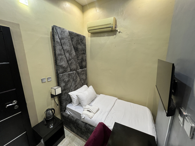 Bedroom 2, HQ APART HOTEL, Eti-Osa