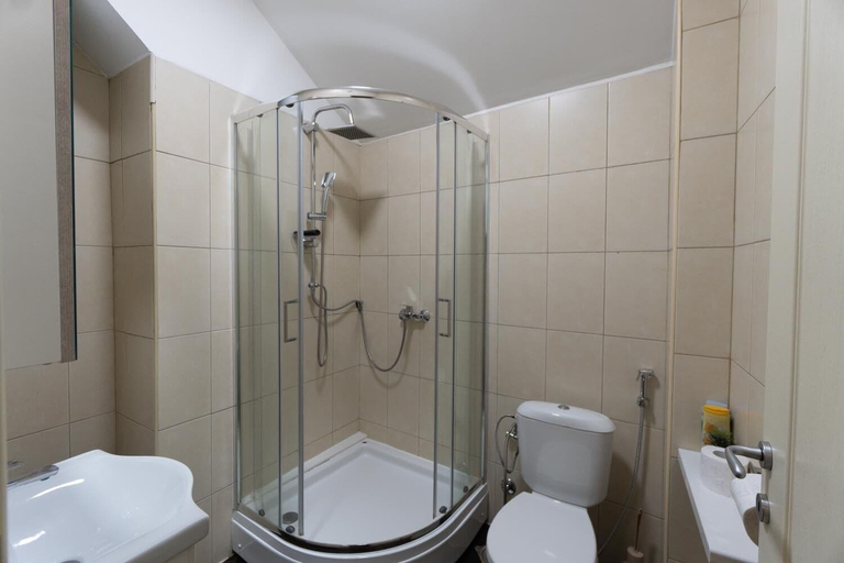 Bathroom 3, Aleksei apartments, Belgrade