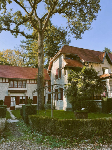 Exterior & Views 2, Hostellerie Du Lys - Hôtel & Restaurant, Oise