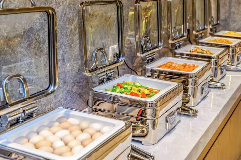 Food & Drinks 5, Hampton by Hilton Dongguan Cntrl Square, Dongguan