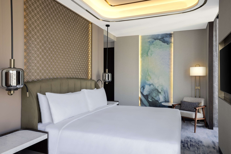 Bedroom 3, Embassy Suites By Hilton Dubai Business Bay, Dubai