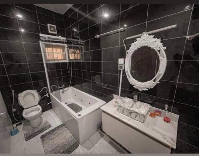 Bathroom, Granville Penthouse Apartments, Eti-Osa