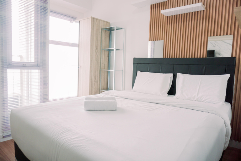 Bedroom 4, Simply Look Studio at Amazana Serpong Apartment By Travelio, Tangerang Selatan