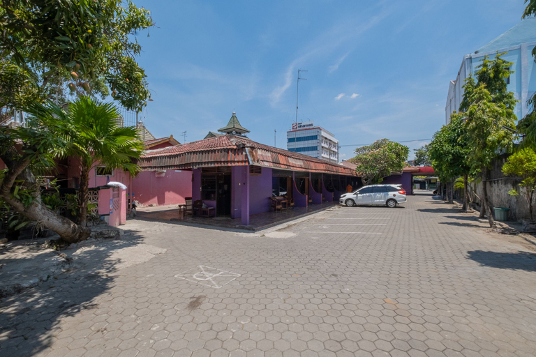 Exterior & Views 2, RedDoorz near Bojonegoro Train Station, Bojonegoro