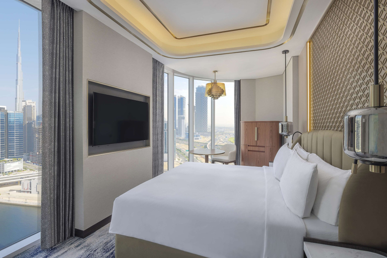 Bedroom 3, Embassy Suites By Hilton Dubai Business Bay, Dubai