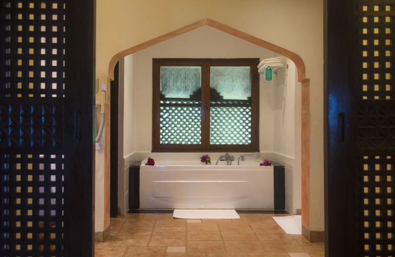 Bathroom, Amani Beach Resort, Temeke