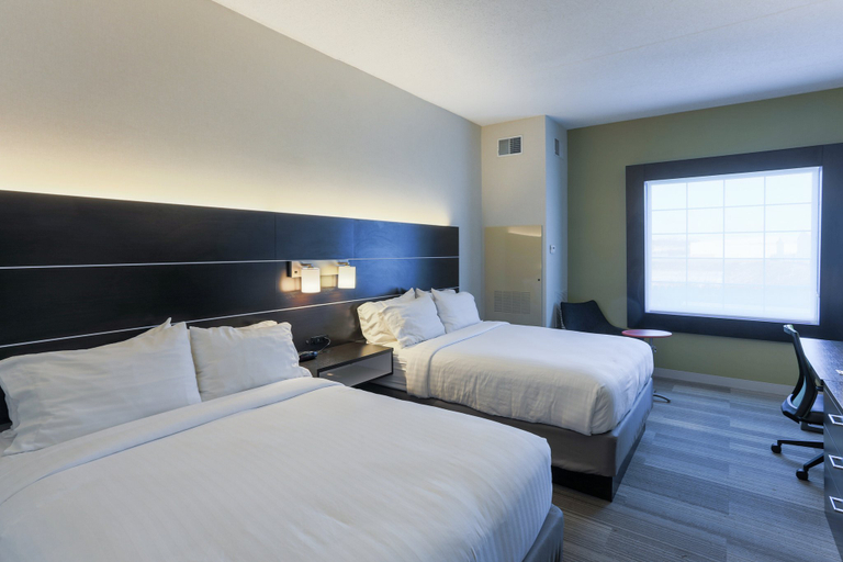 Bedroom 4, Holiday Inn Express & Suites READING AIRPORT, Berks