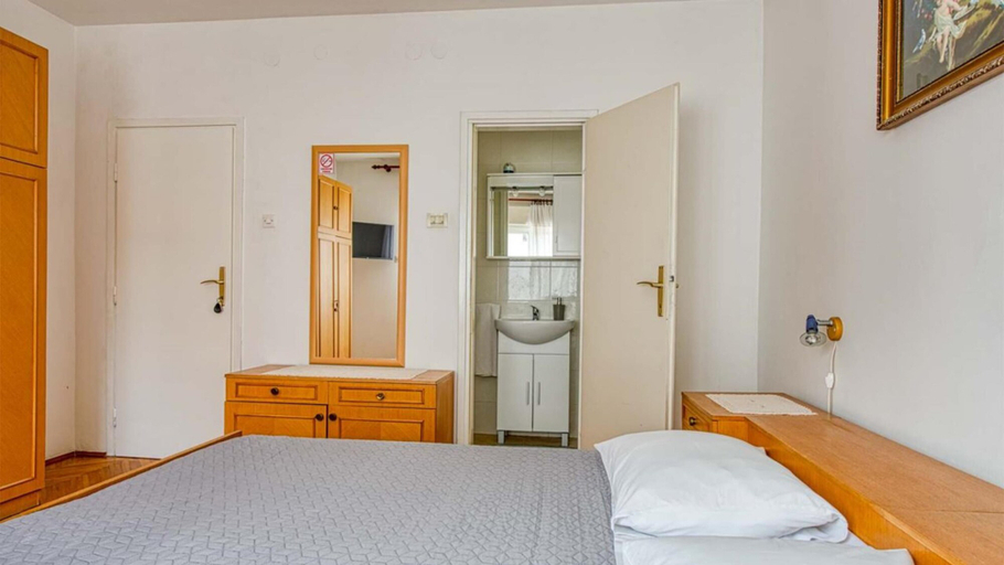 Others 5, Room Mario, Rovinj