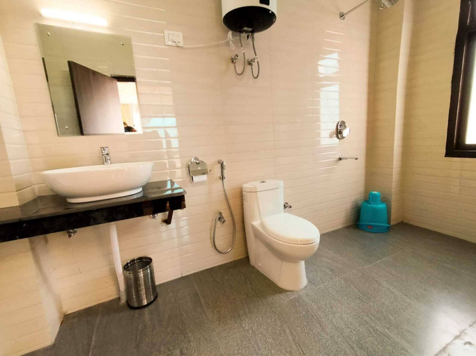 Bathroom, SILA Norphel Pelling, West Sikkim