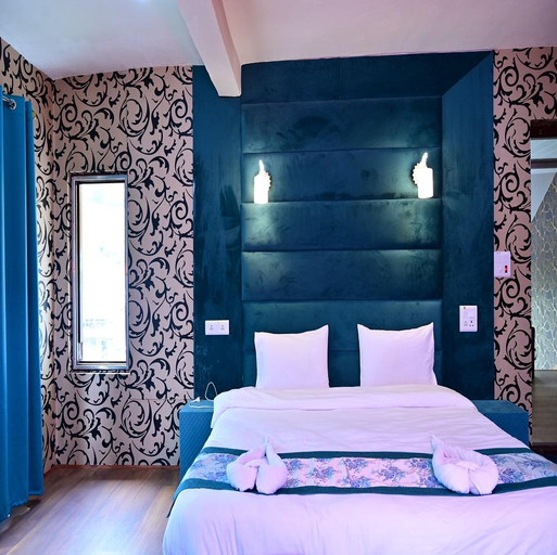Bedroom, Sarwa Cottage, Baramulla