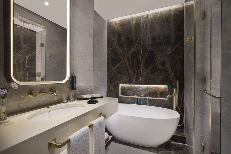 Bathroom 5, Embassy Suites By Hilton Dubai Business Bay, Dubai