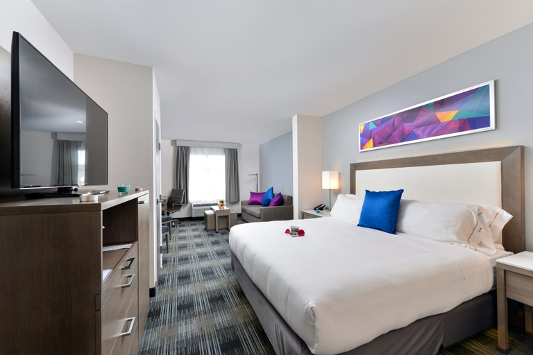 Bedroom 2, Holiday Inn Express & Suites SAN DIEGO - MISSION VALLEY, San Diego