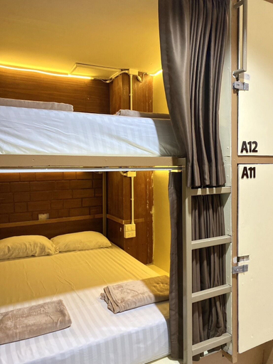 Bedroom 2, Long Doo Hostel, Mueang Krabi