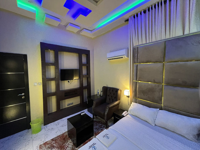 Bedroom 2, HQ APART HOTEL, Eti-Osa