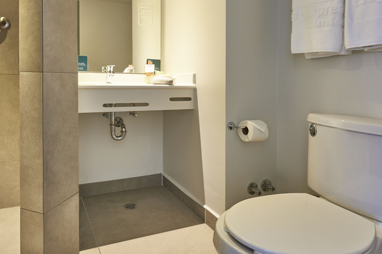 Bathroom 5, City Express Junior by Marriott Tuxtepec, Dist. Tuxtepec