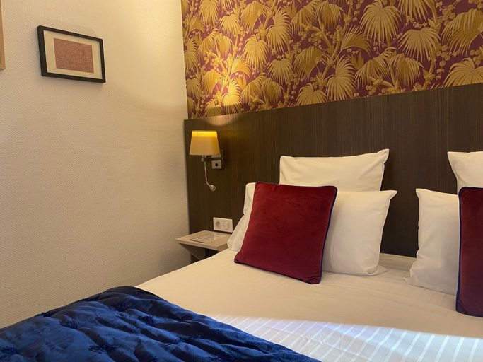 Bedroom 3, Citotel De France Et D'europe, Finistère