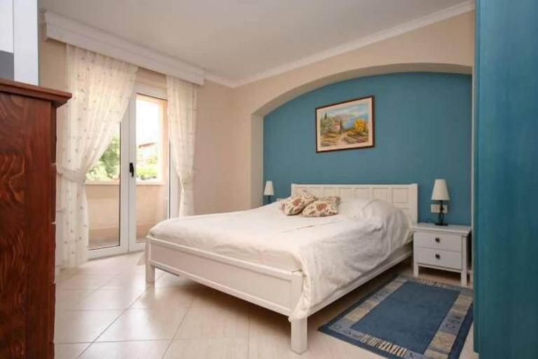 Bedroom 4, Abalone Hotel, Crikvenica