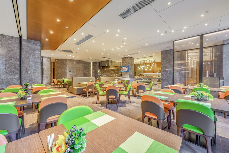 Food & Drinks 4, Hampton by Hilton Dongguan Cntrl Square, Dongguan