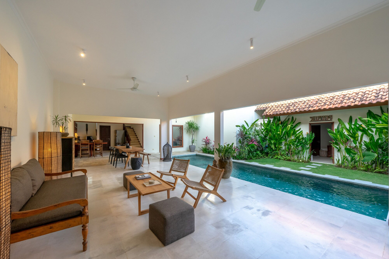 Others 2, Villa Amandaru, Badung